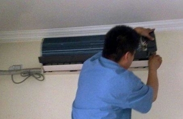 空调维修 移机拆装 加氟加管 精修中央空